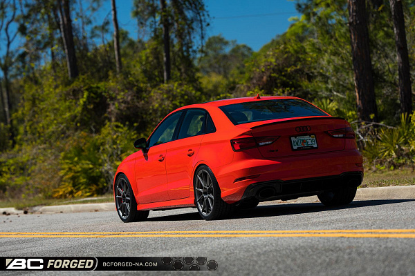 Фото дисков BC Forged EH182 Матовый графит на Audi A/S/RS 3 (8V)