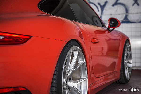 Фото дисков Strasse Wheels SM5R Deep Concave Monoblock Глянцевый лак на Porsche 911 VII