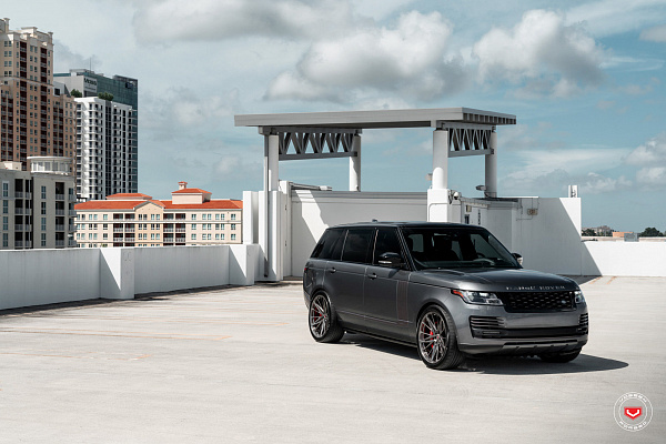 Фото дисков Vossen M-X6 Глянцевый темный лак на Land Rover Range Rover IV