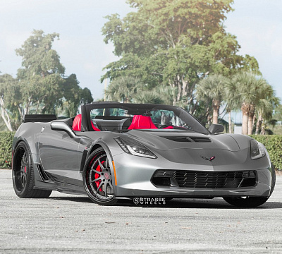 Фото дисков Strasse Wheels R10 Signature на Chevrolet Corvette C7