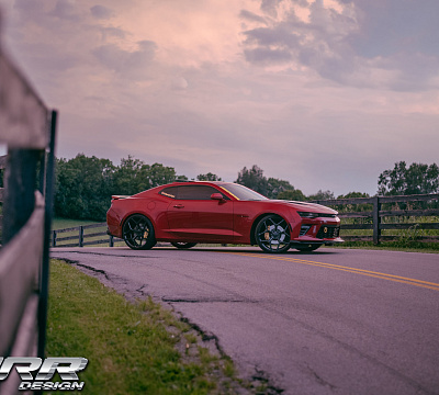 Фото дисков MRR M228 на Chevrolet Camaro VI