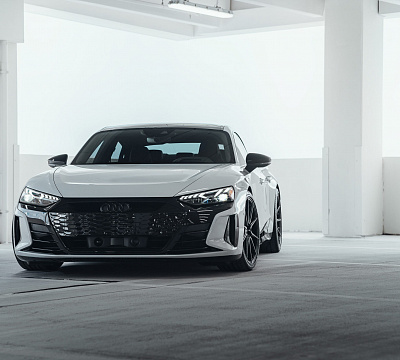 Фото дисков Vossen HF-3 на Audi E-tron GT