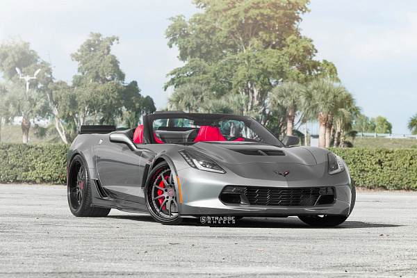 Фото дисков Strasse Wheels R10 Signature Черный сатин на Chevrolet Corvette C7