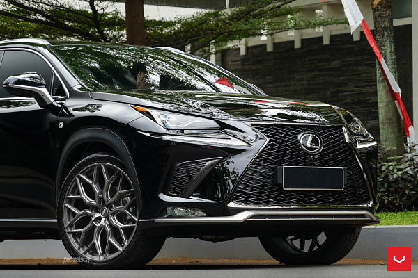 Фото дисков Vossen HF-2 Серебро на Lexus NX I