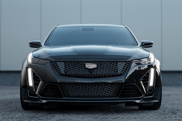 Фото дисков Rusch F11-R Полированный лак на Cadillac CT5