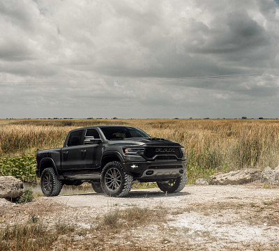 Фото дисков Vossen HF6-1 на Ram 1500 V