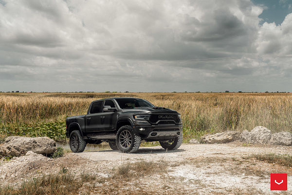Фото дисков Vossen HF6-1 Алмазная проточка на Ram 1500 V