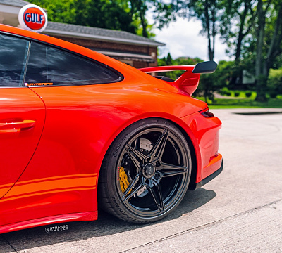 Фото дисков Strasse Wheels SV2 Deep Concave Monoblock на Porsche 911 VII