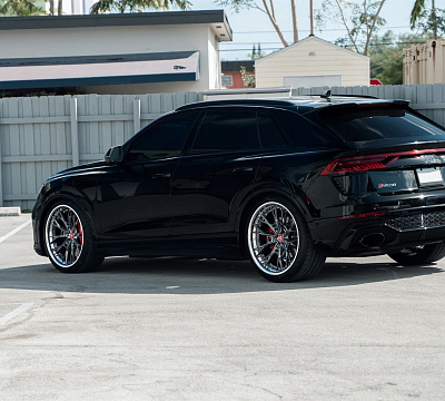 Фото дисков Anrky S3-X5 на Audi Q8