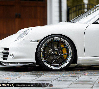 Фото дисков BC Forged HCS21 на Porsche 911 VI