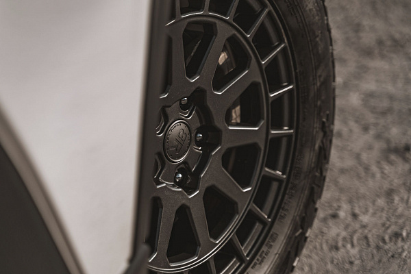 Фото дисков Black Rhino BOXER Черный матовый на Subaru Outback BT