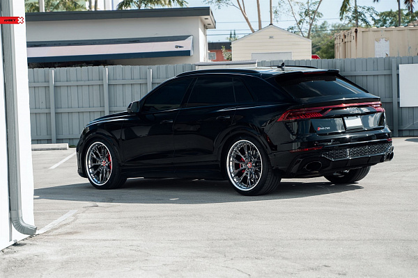 Фото дисков Anrky S3-X5 Глянцевый темный лак на Audi Q8