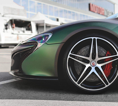 Фото дисков HRE P107 на McLaren 650S