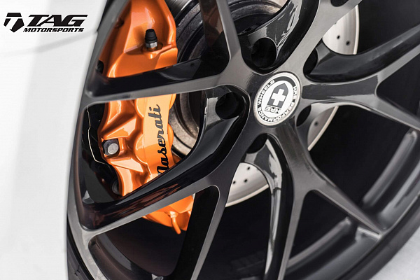 Фото дисков HRE P101 Черный глянец на Maserati Ghibli