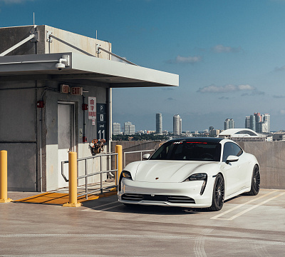 Фото дисков Vossen HF-8 на Porsche Taycan I