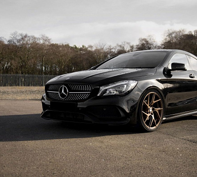 Фото дисков Bola FLA на Mercedes-Benz CLA (C117, X117)