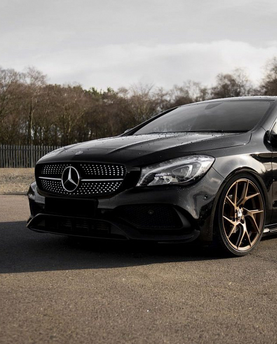 Фото дисков FLA Сатиновая бронза на Mercedes-Benz CLA (C117, X117)