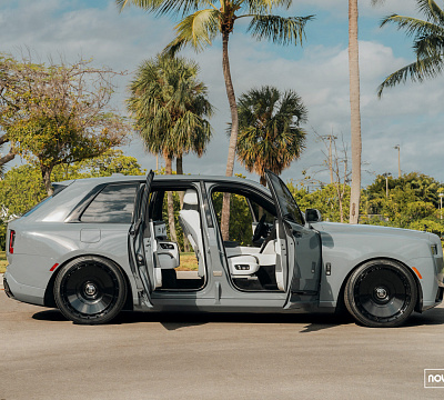 Фото дисков NOVITEC SP3 на Rolls-Royce Cullinan