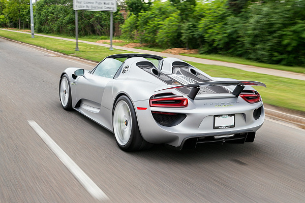 Фото дисков Brixton Forged R11-R Глянцевый лак на Porsche 918 Spyder