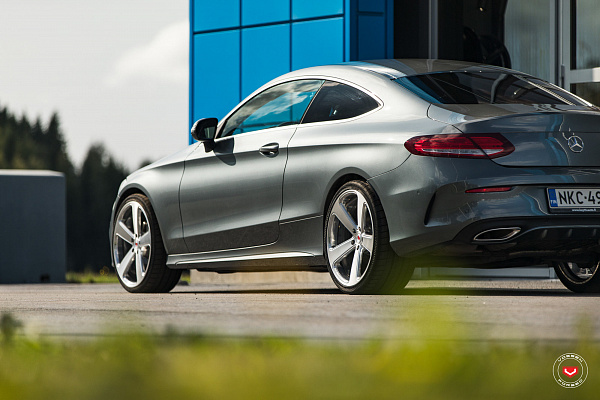 Фото дисков Vossen CG-210 Глянцевый лак на Mercedes-Benz C-Class (W205)