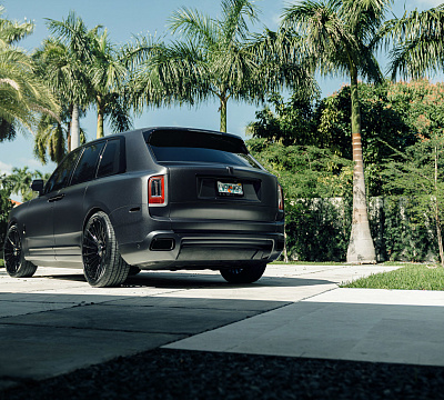Фото дисков Vossen S17-15T на Rolls-Royce Cullinan