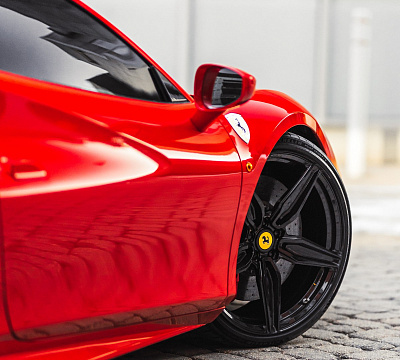 Фото дисков Brixton Forged PF4 на Ferrari 488