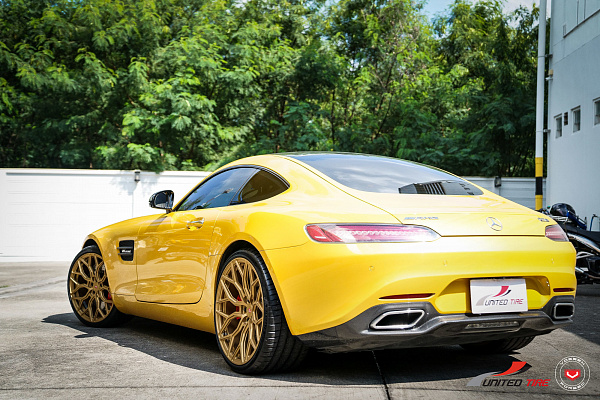 Фото дисков Vossen S17-01 Сатиновое золото на Mercedes-Benz AMG GT I