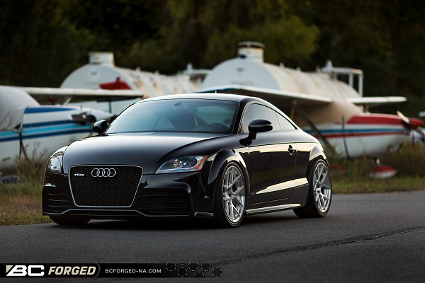 Фото дисков BC Forged HCS02 Глянцевый лак на Audi TT (8J)