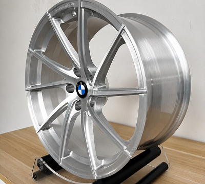 19" диски в стиле Ispiri FFR1D с брашированием