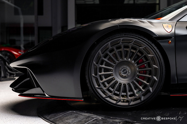 Фото дисков Brixton Forged TR10 AERO1 Сатиновый темный лак на Ferrari 458