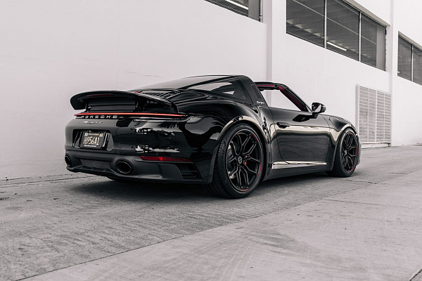 Фото дисков Brixton Forged CM5-RS Черный матовый на Porsche 911 VIII