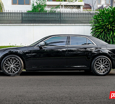 Фото дисков Vossen HF-2 на Chrysler 300 II
