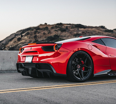 Фото дисков Brixton Forged PF5 на Ferrari 488