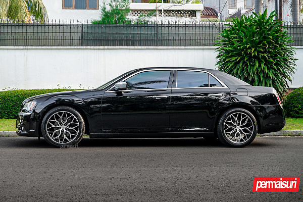 Фото дисков Vossen HF-2 Алмазная проточка на Chrysler 300 II