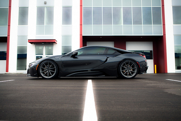 Фото дисков Brixton Forged WR3.2 Сатиновый графит на BMW i8