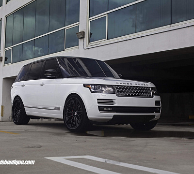 Фото дисков HRE S200 на Land Rover Range Rover IV