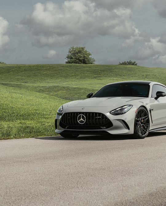 Фото дисков HF-7 Черный глянец на Mercedes-Benz AMG GT II