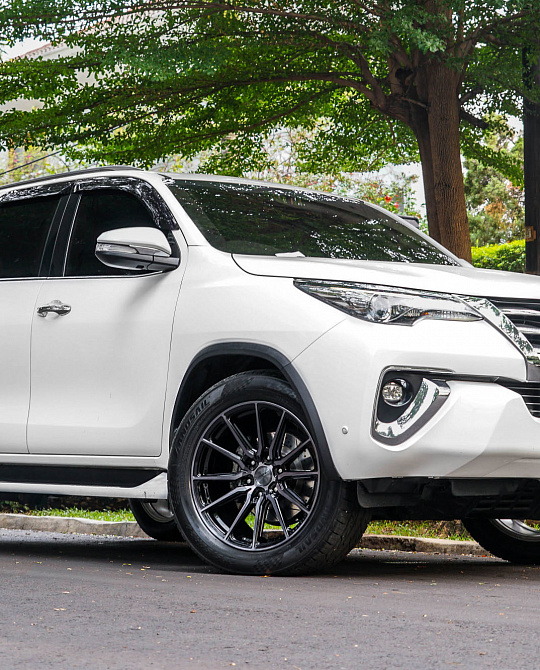 Фото дисков HF6-1 Алмазная проточка на Toyota Fortuner II