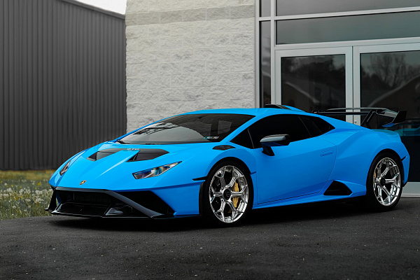 Фото дисков Brixton Forged MW03 Полированный лак на Lamborghini Huracan