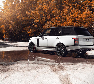 Фото дисков Vossen M-X3 на Land Rover Range Rover IV