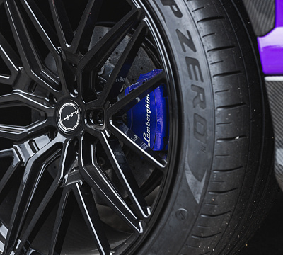 Фото дисков Brixton Forged VL4 на Lamborghini Urus