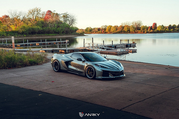 Фото дисков Anrky AN31 Черный глянец на Chevrolet Corvette C8