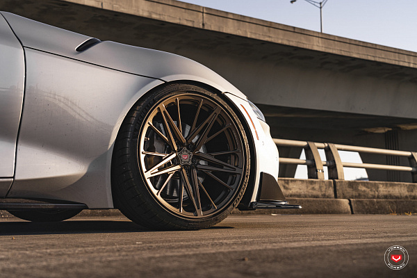 Фото дисков Vossen M-X6 Сатиновая бронза на Toyota Supra A90