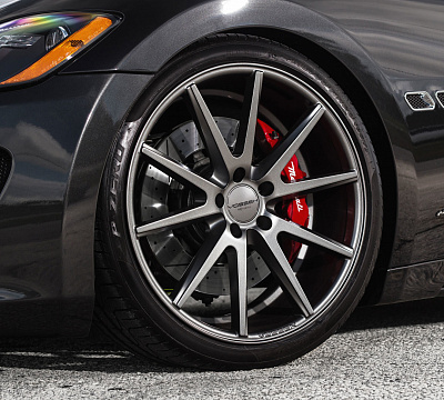 Фото дисков Vossen VFS-1 на Maserati GranTurismo I