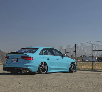 Фото дисков Rotiform LTN на Audi A/S/RS 4 (B8)