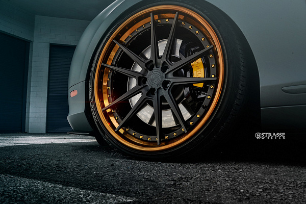 Фото дисков Strasse Wheels SV1 Deep Concave FS Другой цвет на Bentley Continental GT I