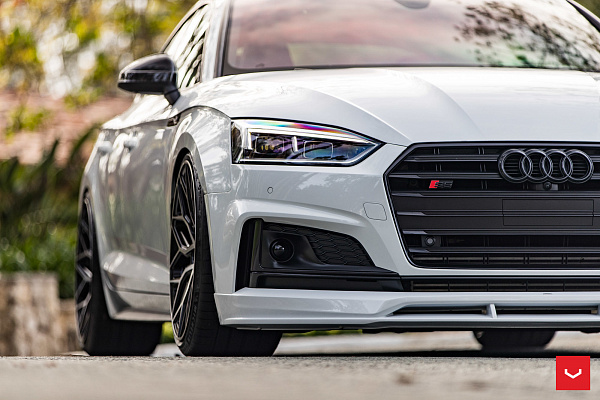 Фото дисков Vossen HF-2 Алмазная проточка на Audi A/S/RS 5 (F5)