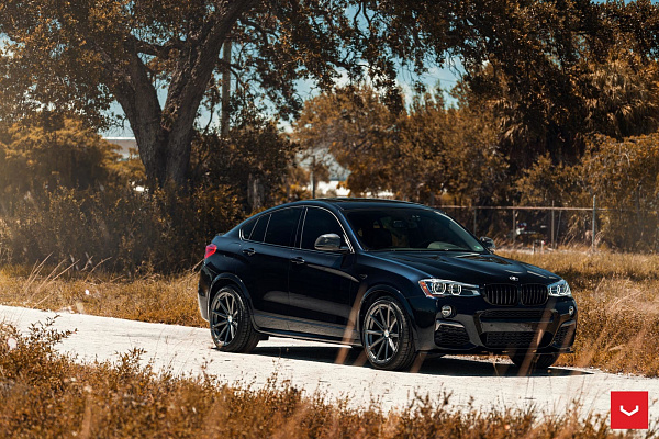 Фото дисков Vossen VFS-10 Глянцевый графит на BMW X4 (F26)
