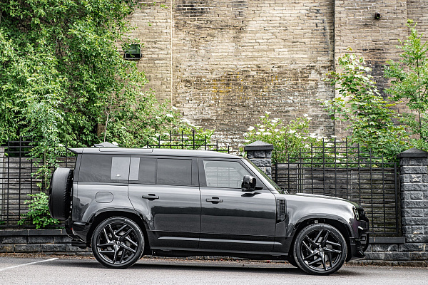 Фото дисков Kahn Type 52 RS Черный сатин на Land Rover Defender II