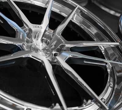 ADV.1 ADV5.2 Track Spec CS
